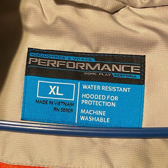 Roundtree & York Water Resistant Performance Jacket - Picture 2 of 5